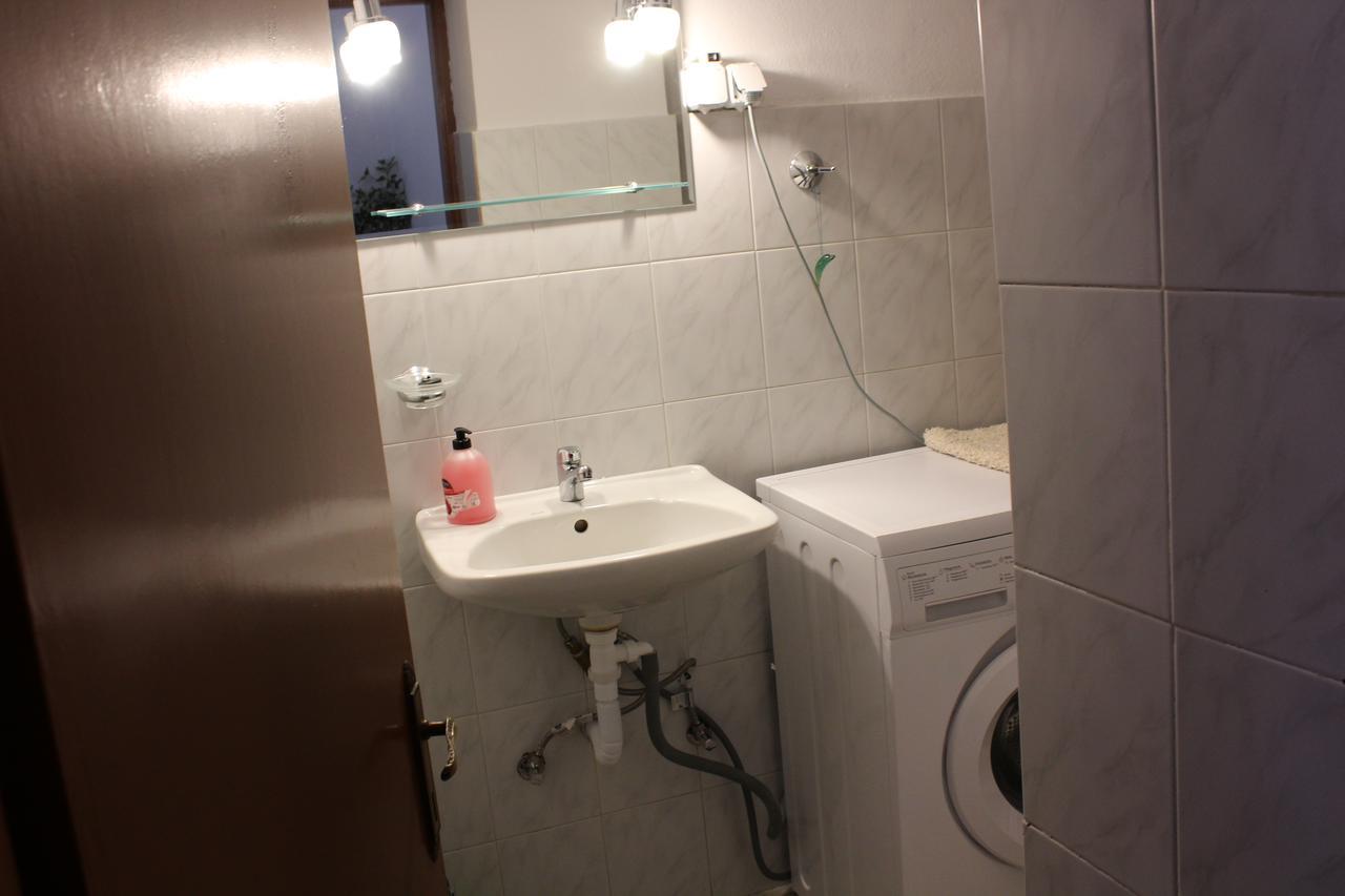 פרמאנה Aaron Apartments מראה חיצוני תמונה