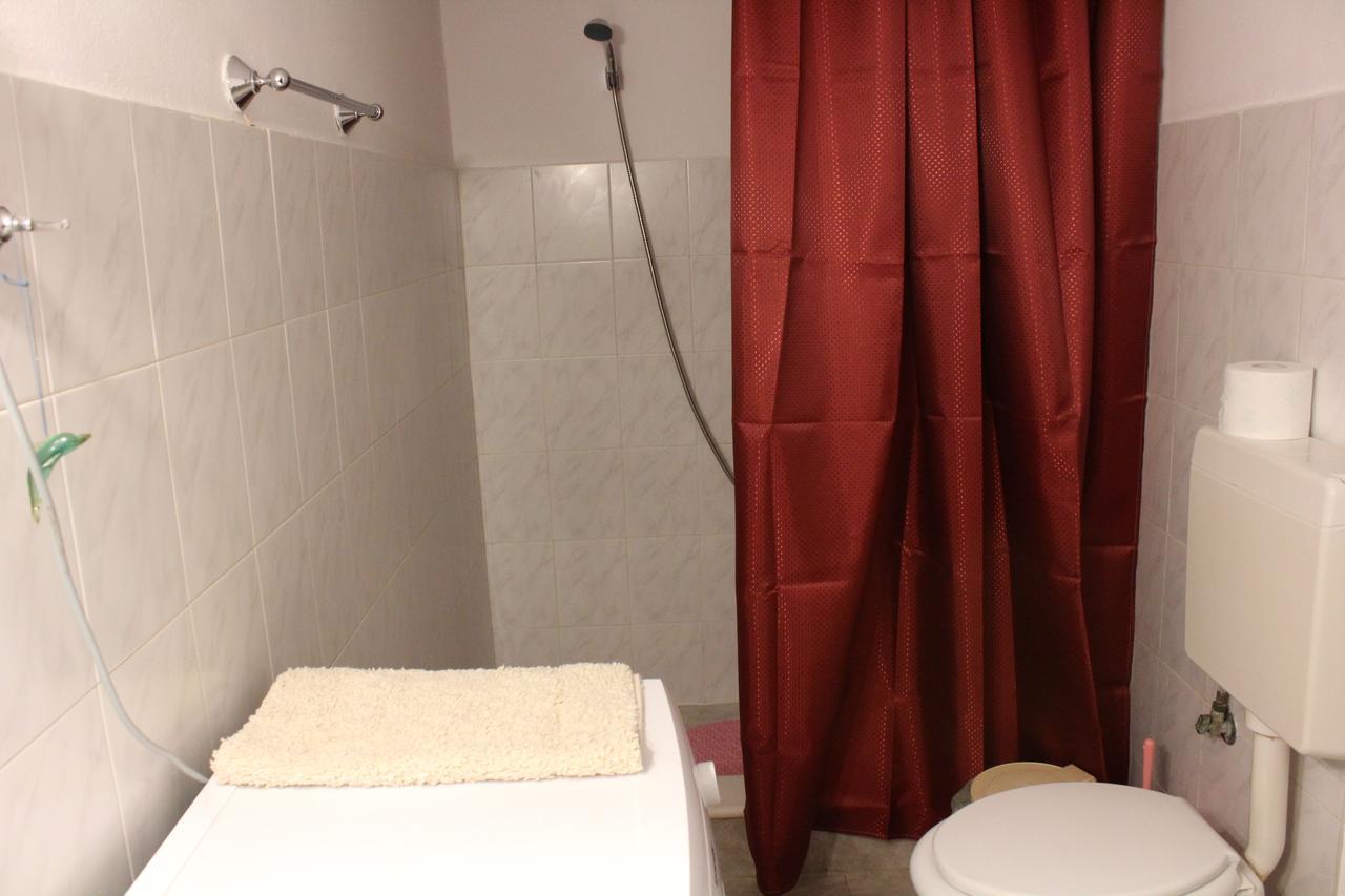 פרמאנה Aaron Apartments מראה חיצוני תמונה